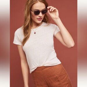 Stateside 100% Linen Pink Crewneck Tee
Size Medium –Excellent Like-New Condition